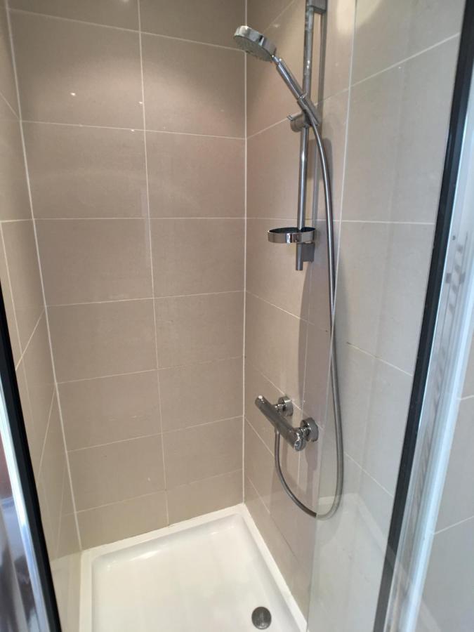 Luxury 2 Bed Penthouse Apartment Near Station Лондон Экстерьер фото